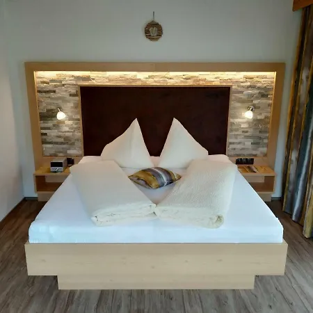 Almrausch Apartmán *